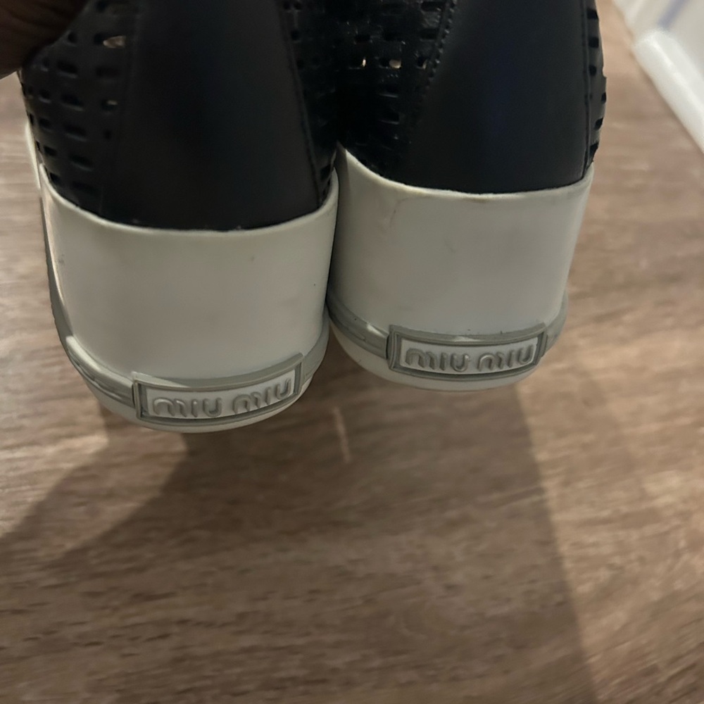 Worn Only Two Times. Miu Miu - image 2